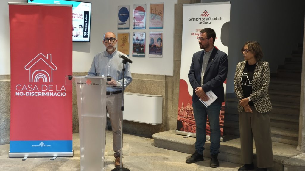 Roda de premsa presentació de la Casa de la No-discriminació a Girona