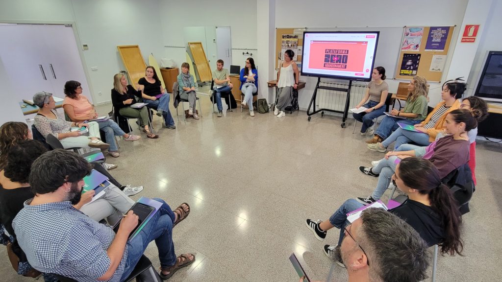 Salt fa xarxa pel Zero Abandonament: tornem a connectar per acompanyar millor les joves